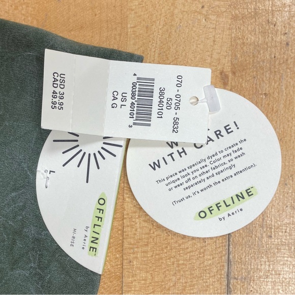 Aerie Green Crossover Biker Shorts - Picture 3 of 3